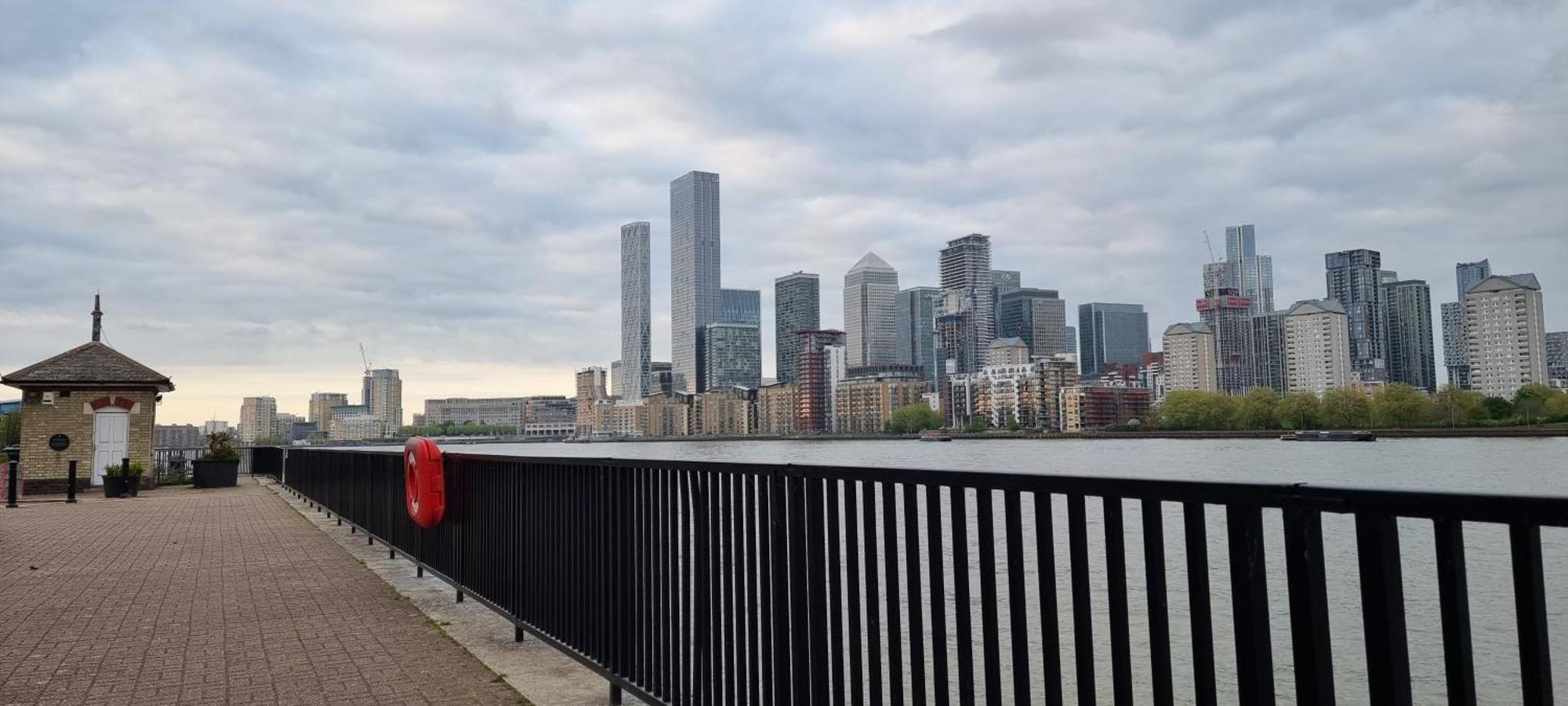 Riverside 1Br With Easy Transport 20Min To City Centre Лондон Екстер'єр фото
