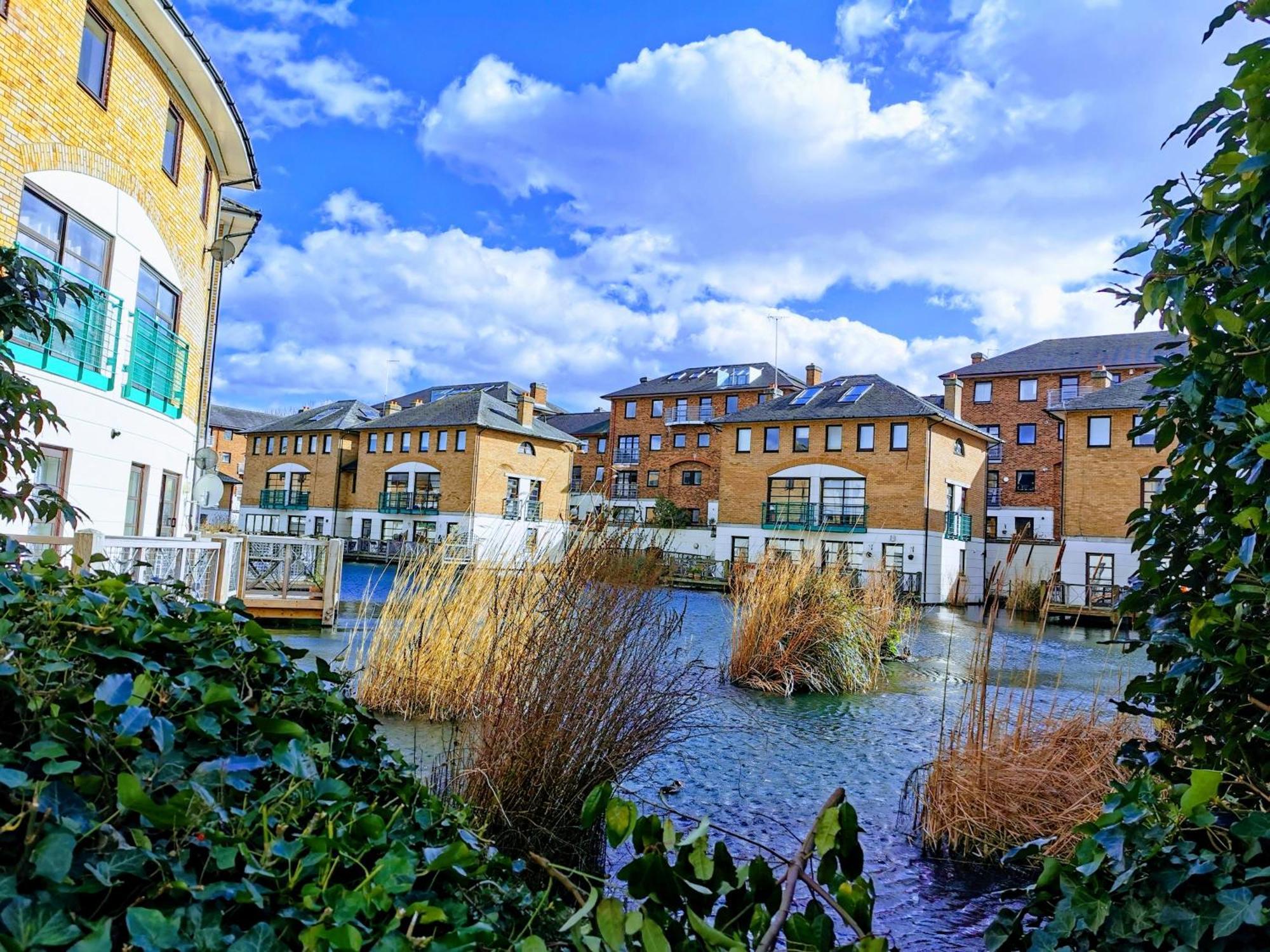 Riverside 1Br With Easy Transport 20Min To City Centre Лондон Екстер'єр фото