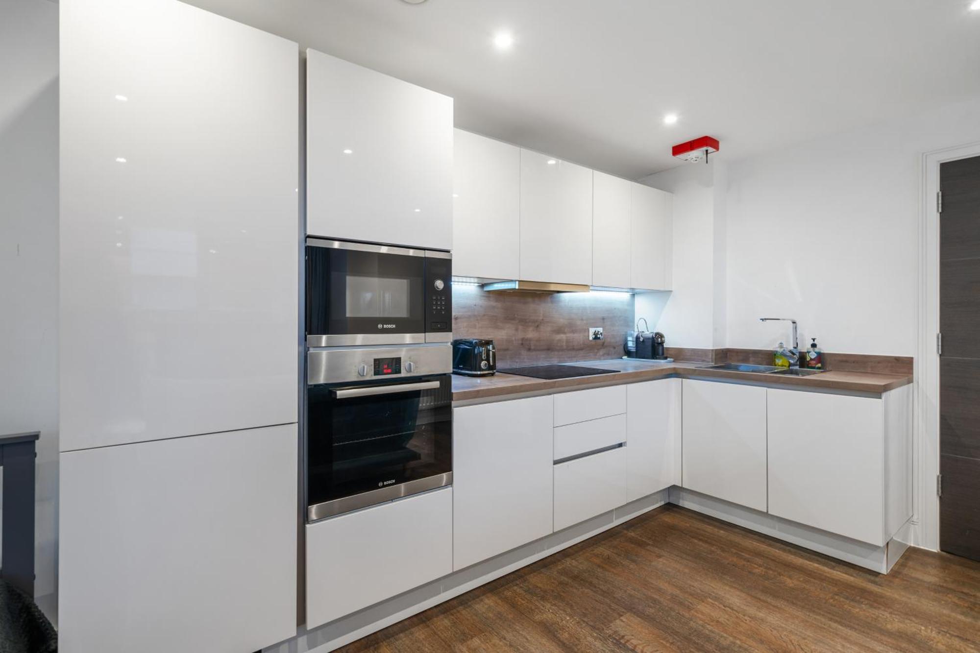Riverside 1Br With Easy Transport 20Min To City Centre Лондон Екстер'єр фото