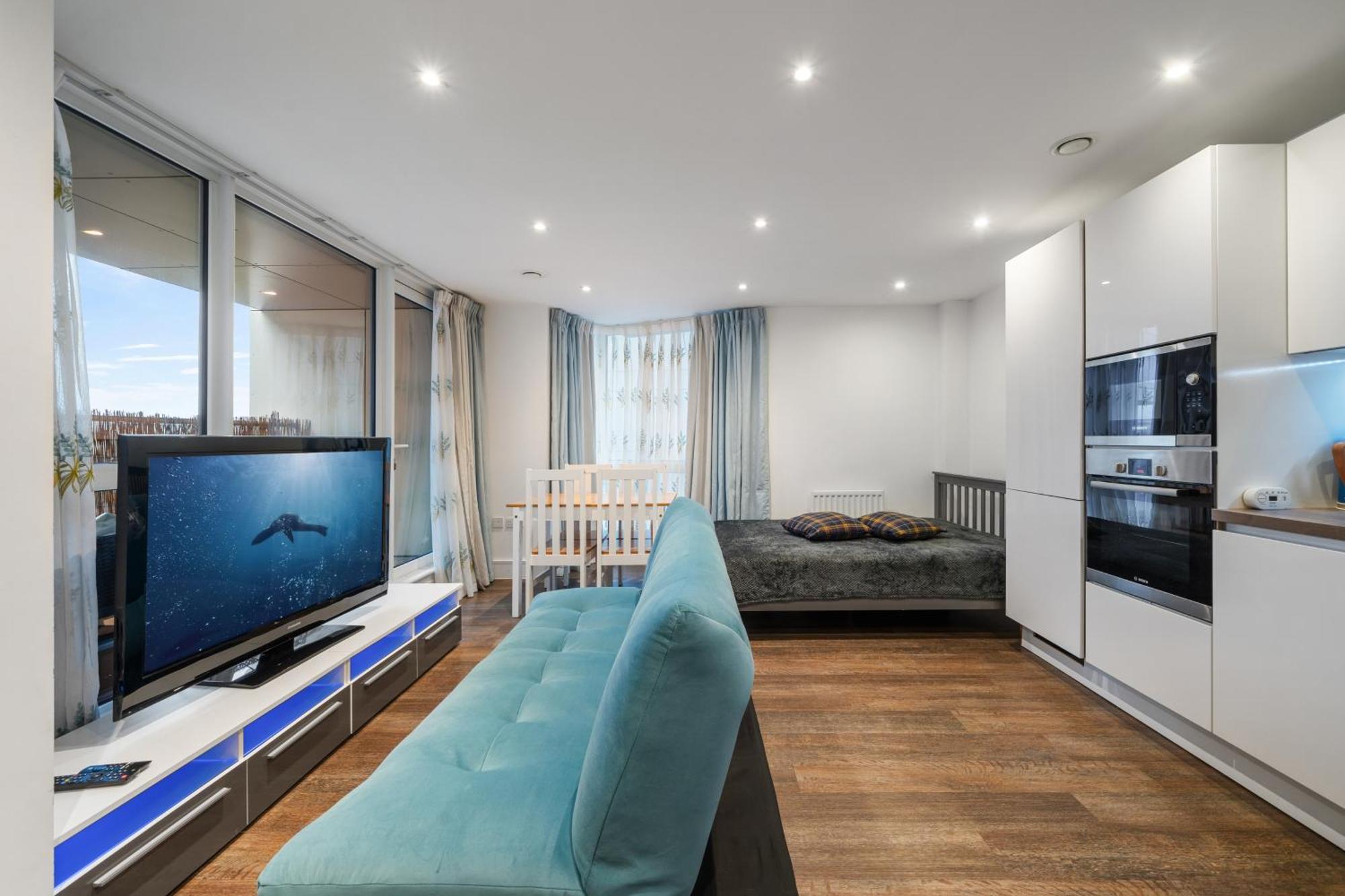 Riverside 1Br With Easy Transport 20Min To City Centre Лондон Екстер'єр фото