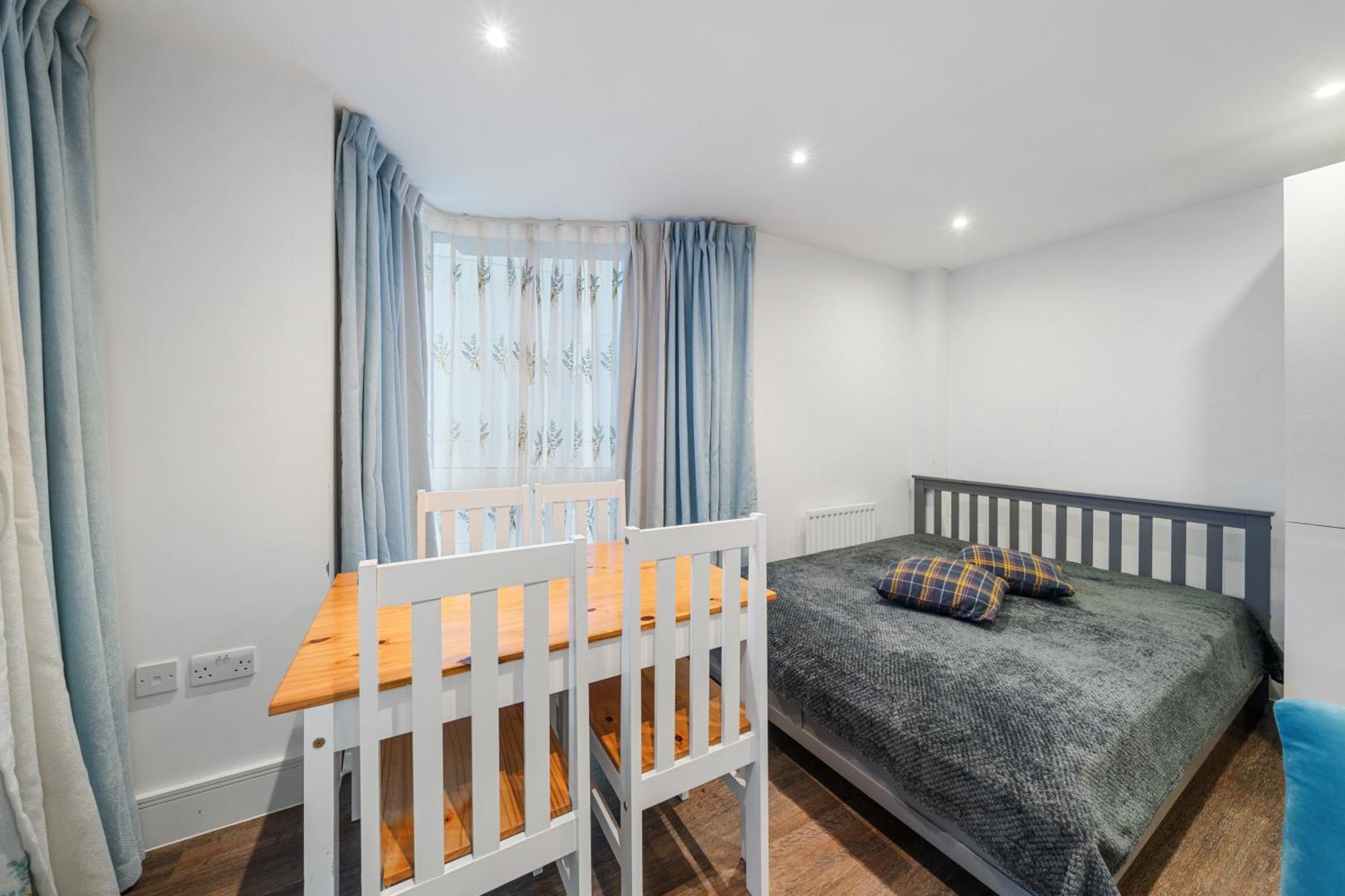 Riverside 1Br With Easy Transport 20Min To City Centre Лондон Екстер'єр фото